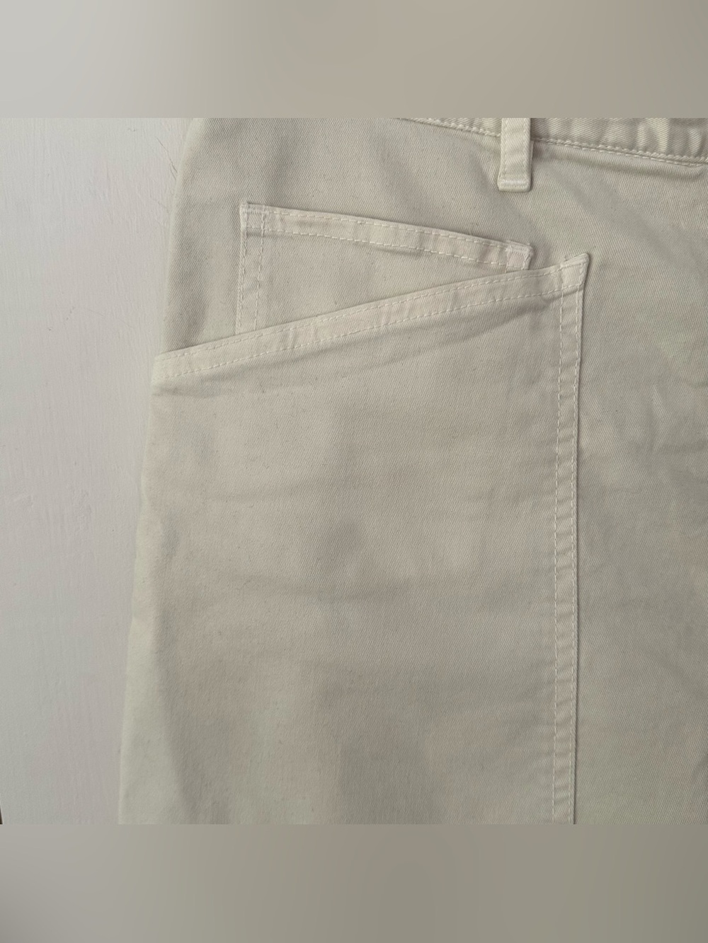 Nili Lotan Shon in Eggshell Sz 2 NWOT Barrel - Picture 10 of 15